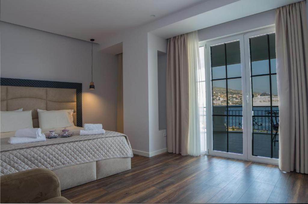 Hotel Vila Kalcuni Sarandë Eksteriør billede